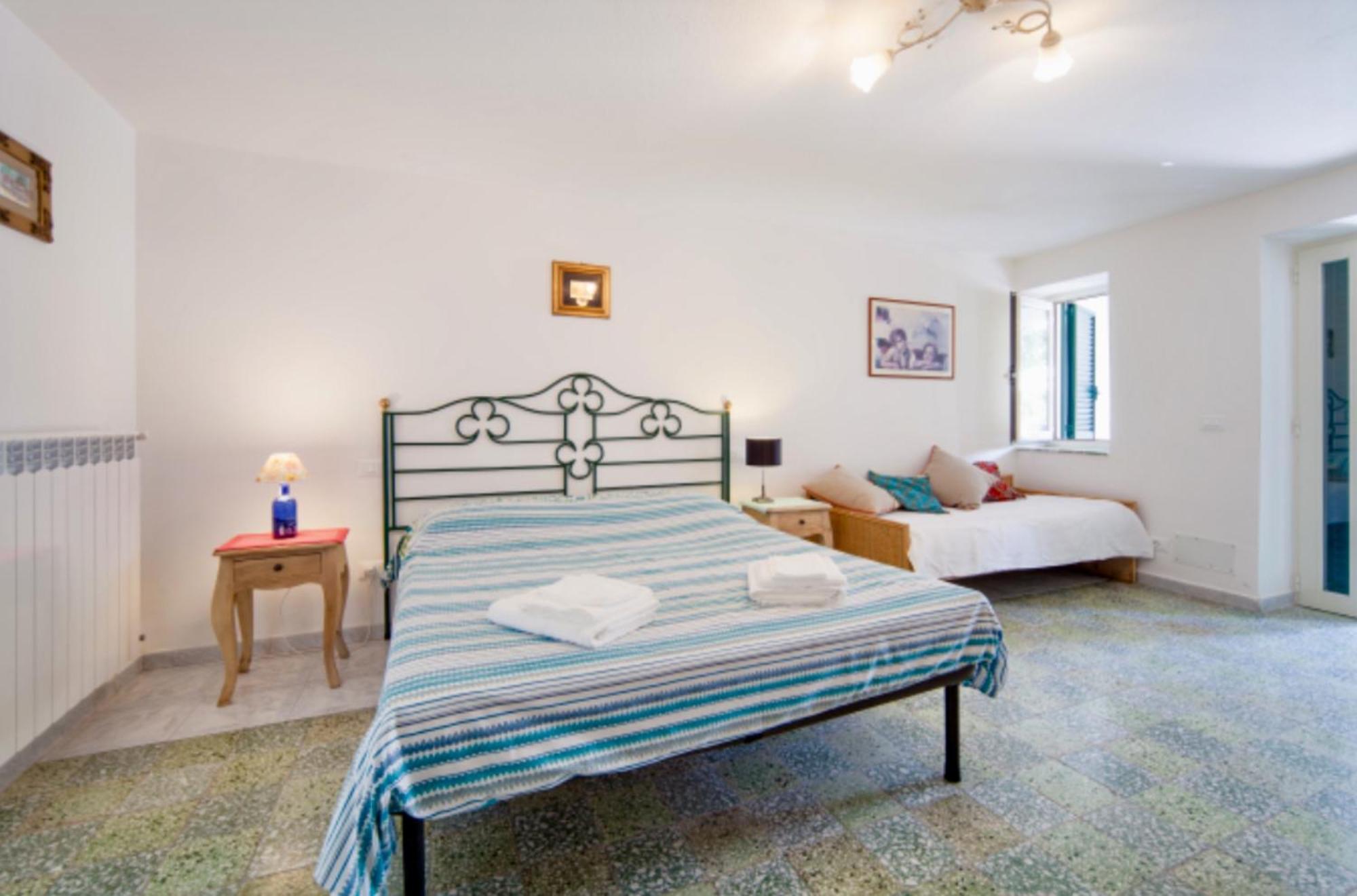 Holiday home Vincenzo Di Meglio *